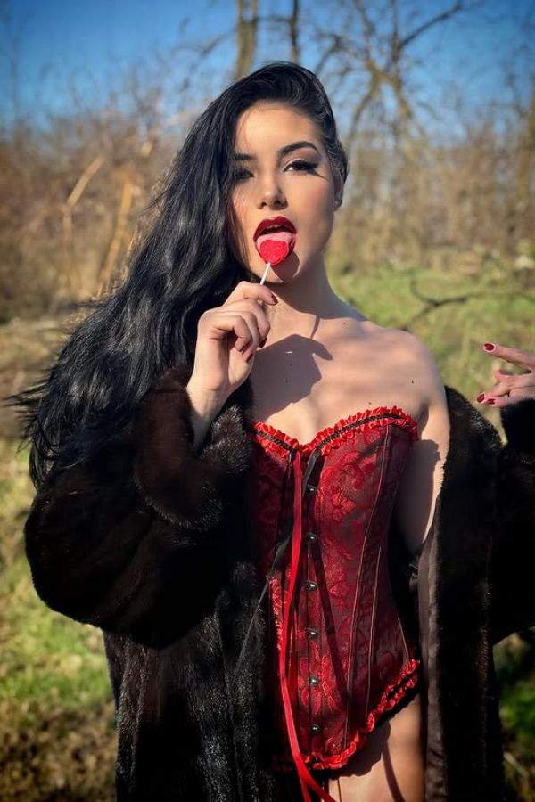 Serena Fascella Onlyfans