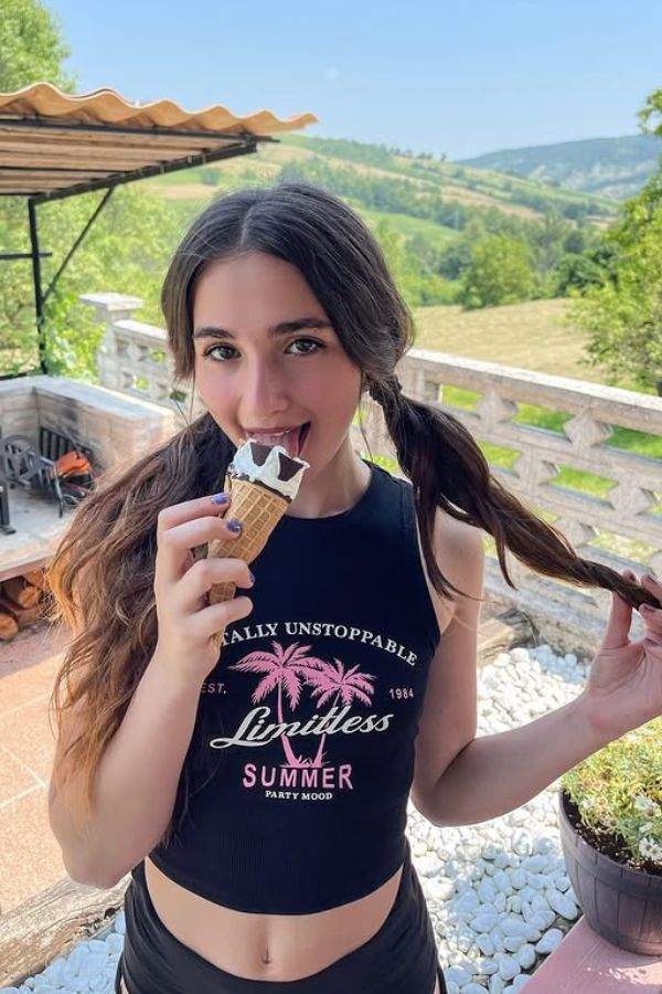 Ada Paradiso Onlyfans