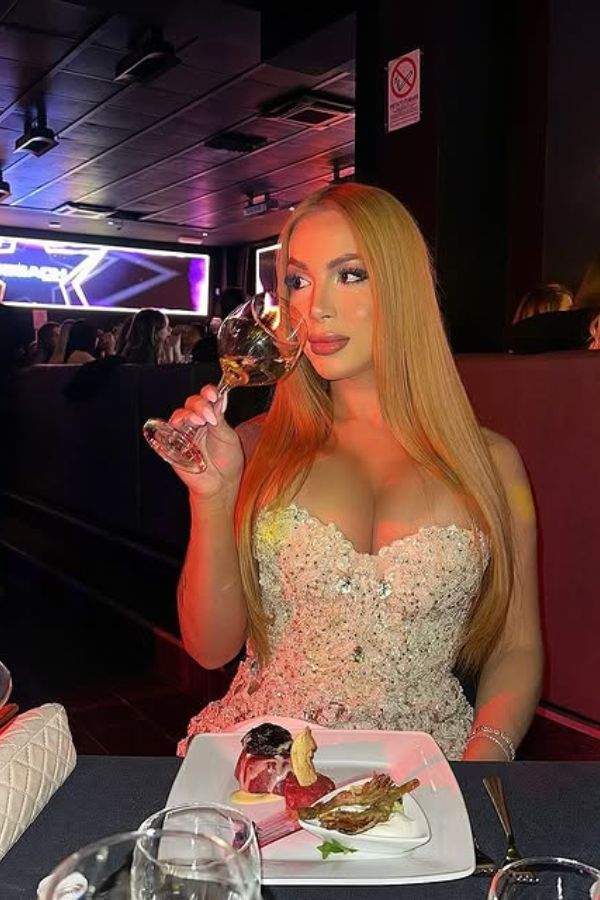 Alicia Lins OnlyFans