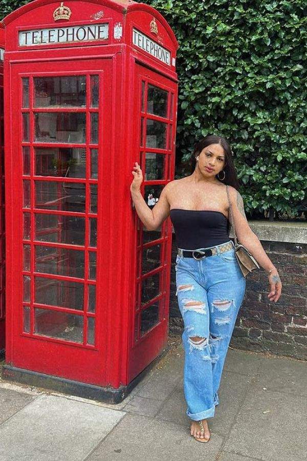 Aline Gomes Onlyfans