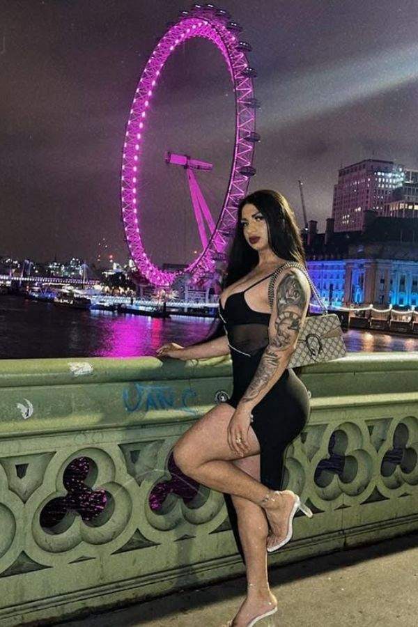 Aline Gomes Onlyfans