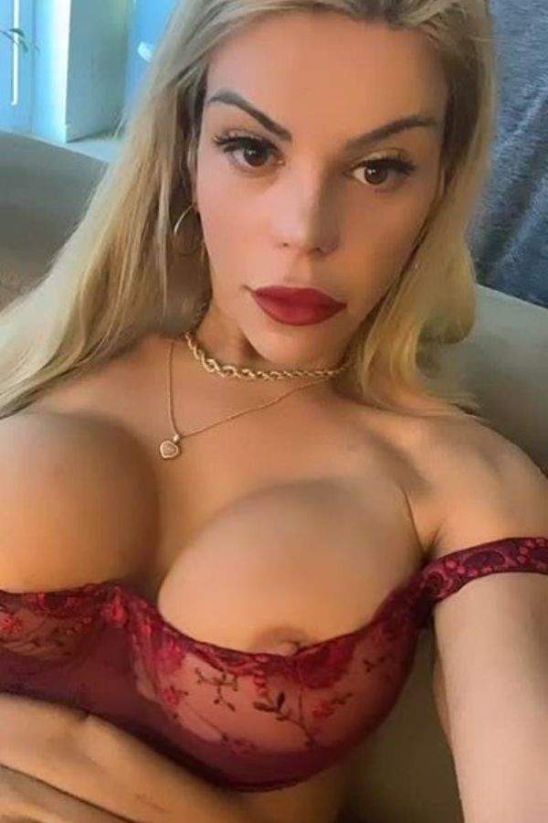 Christine Big Boobes OnlyFans