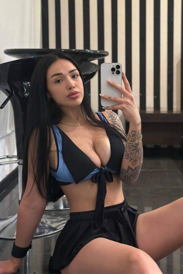 cloe dea angelis onlyfans