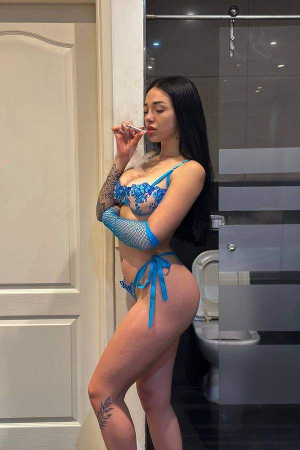 cloe dea angelis onlyfans