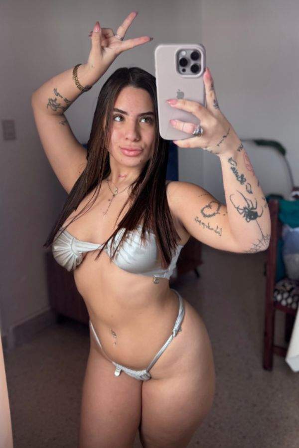 valeria monti onlyfans