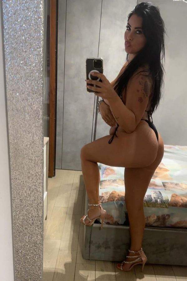 noemi rasetti onlyfans