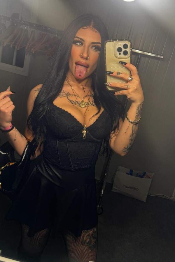 alice la guardia onlyfans