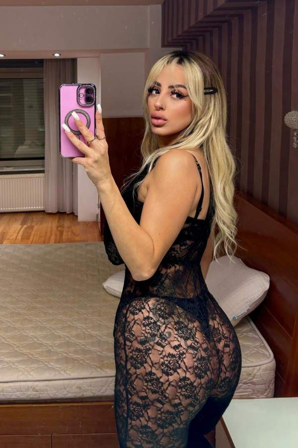 Dejanie Giumentaro OnlyFans