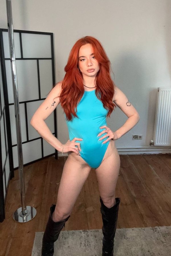 Laura Mikus OnlyFans