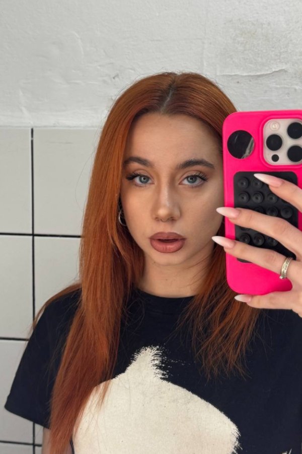 Laura Mikus OnlyFans